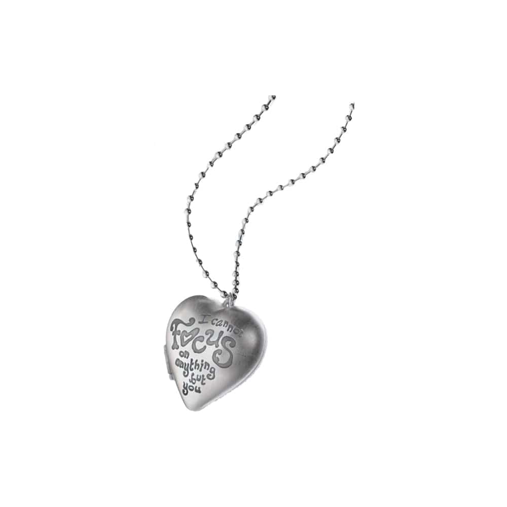 Hearts2Hearts ALBUM Hearts2Hearts - 1st Mini Album FOCUS (Heart Locket Ver.)
