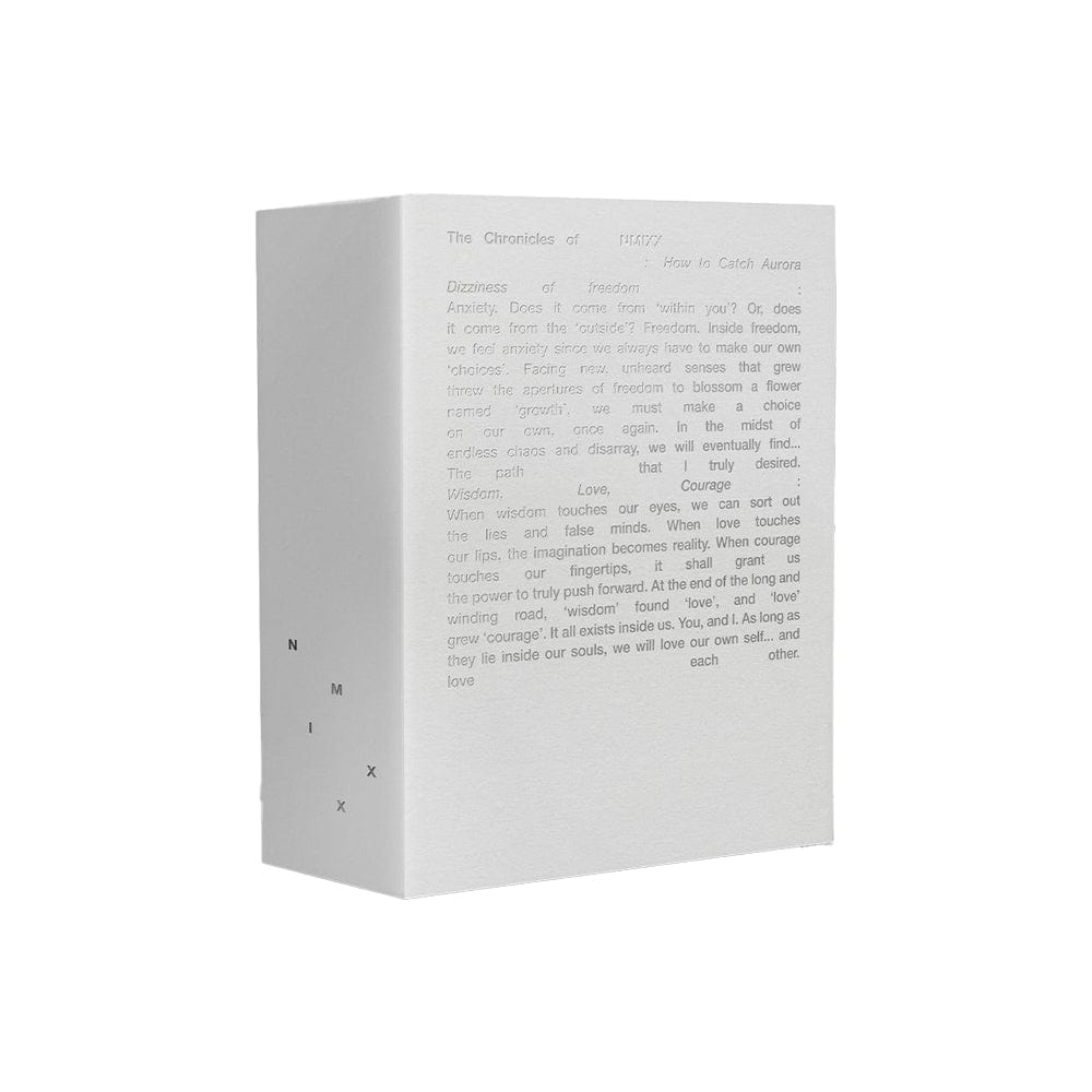 NMIXX Photobook NMIXX - THE CHRONICLES OF NMIXX: HOW TO CATCH AURORA フォトブック